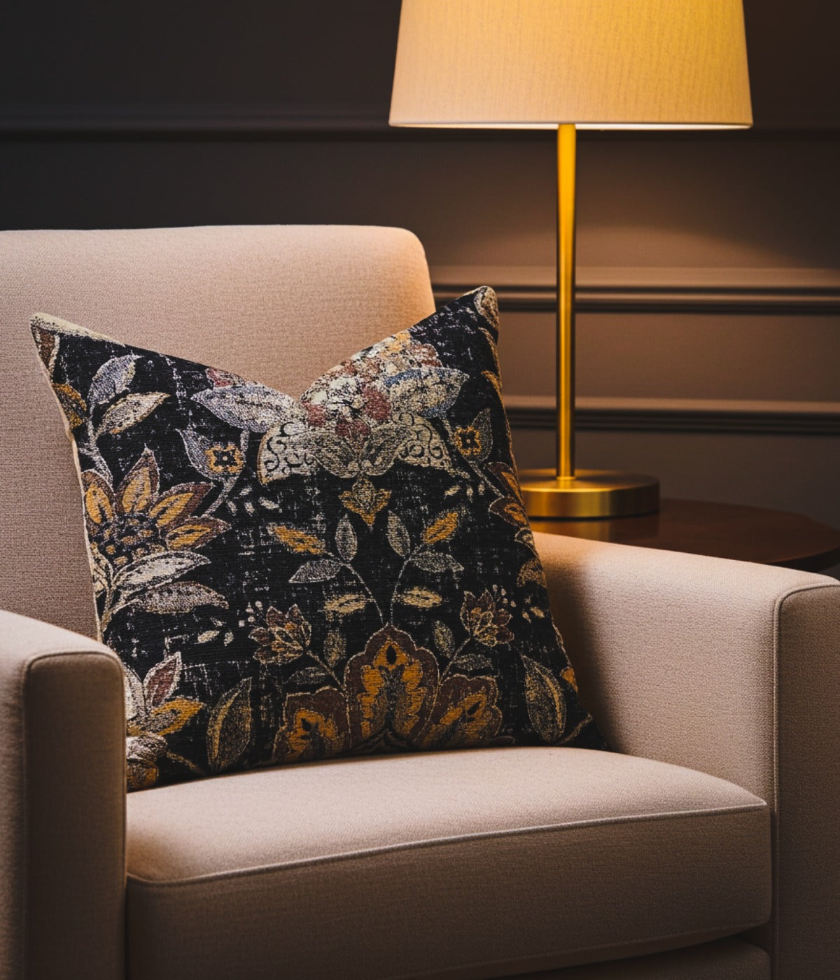 Noir Lotus Blossom Luxury Velvet Throw Pillow – Black & Gold Designer Décor